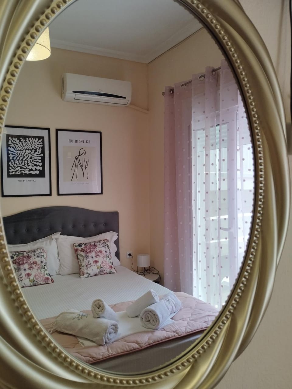 Bedroom, air conditioner