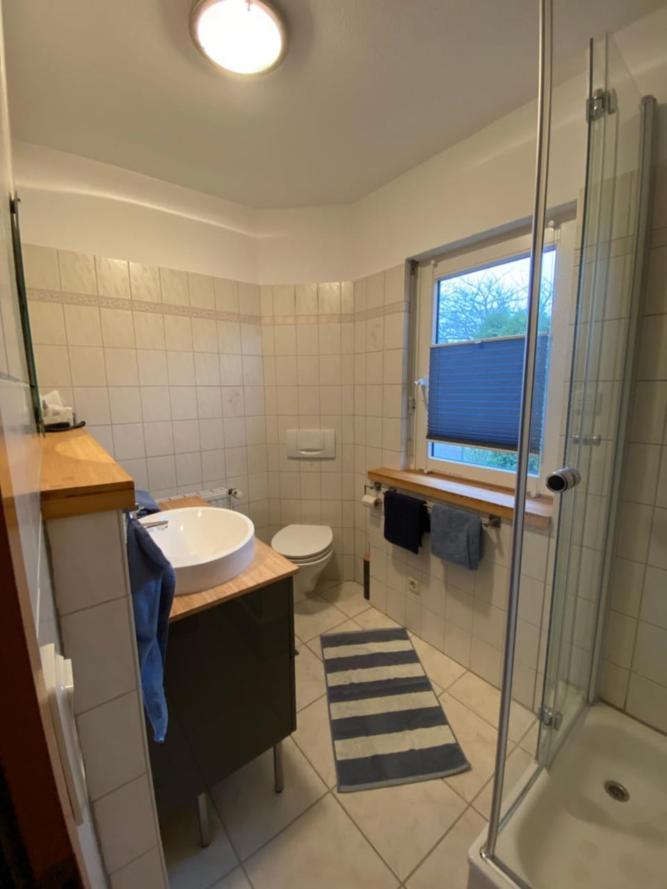 Shower, Toilet, Bathroom, towels, towels