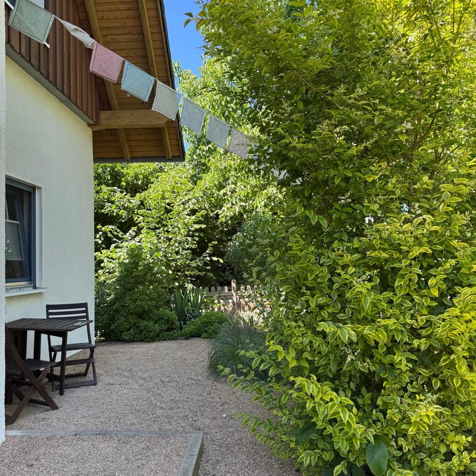 Property building, Garden, Balcony/Terrace, Garden view