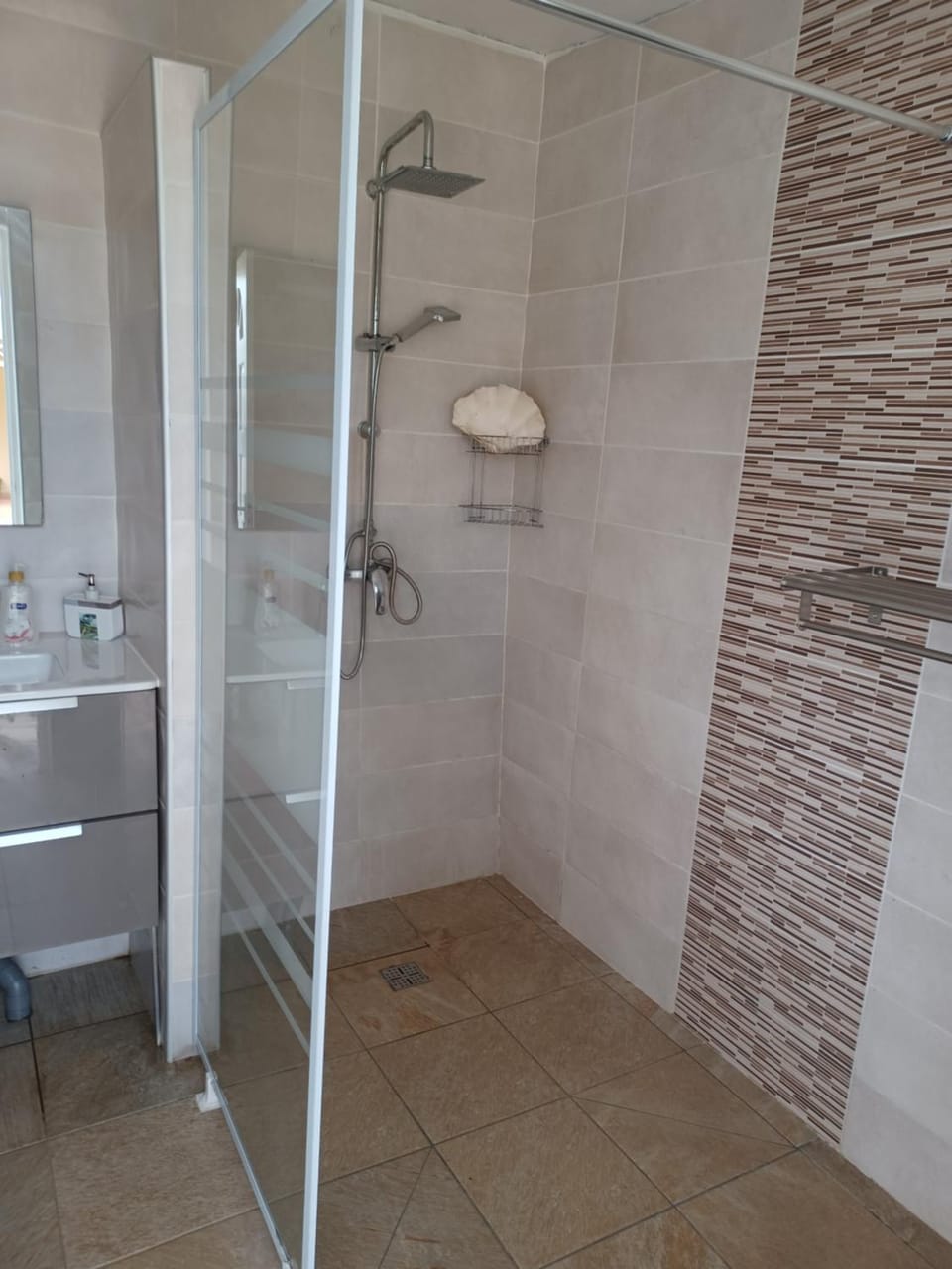 Shower, Bathroom