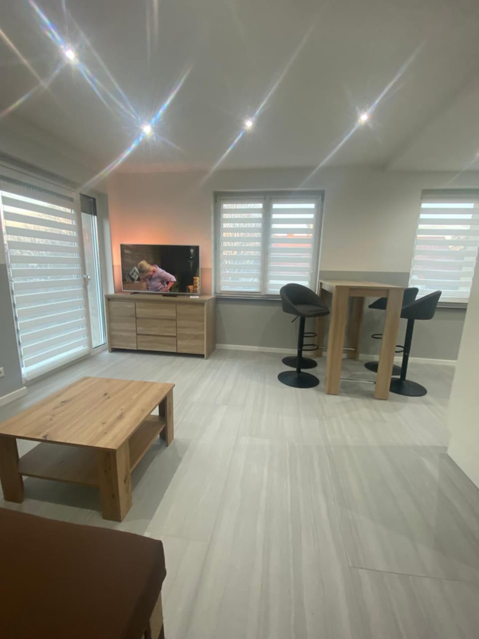 TV and multimedia, Living room, Dining area