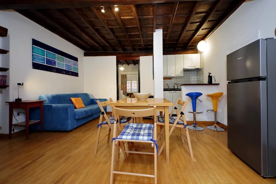 Kitchen or kitchenette, Living room, Dining area