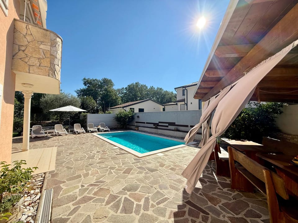 Pool view