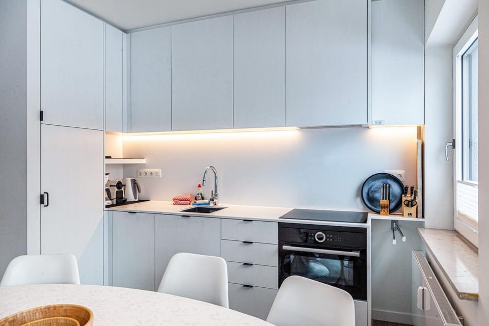 Kitchen or kitchenette, Living room