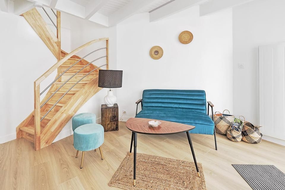 Living room, Lounge or bar