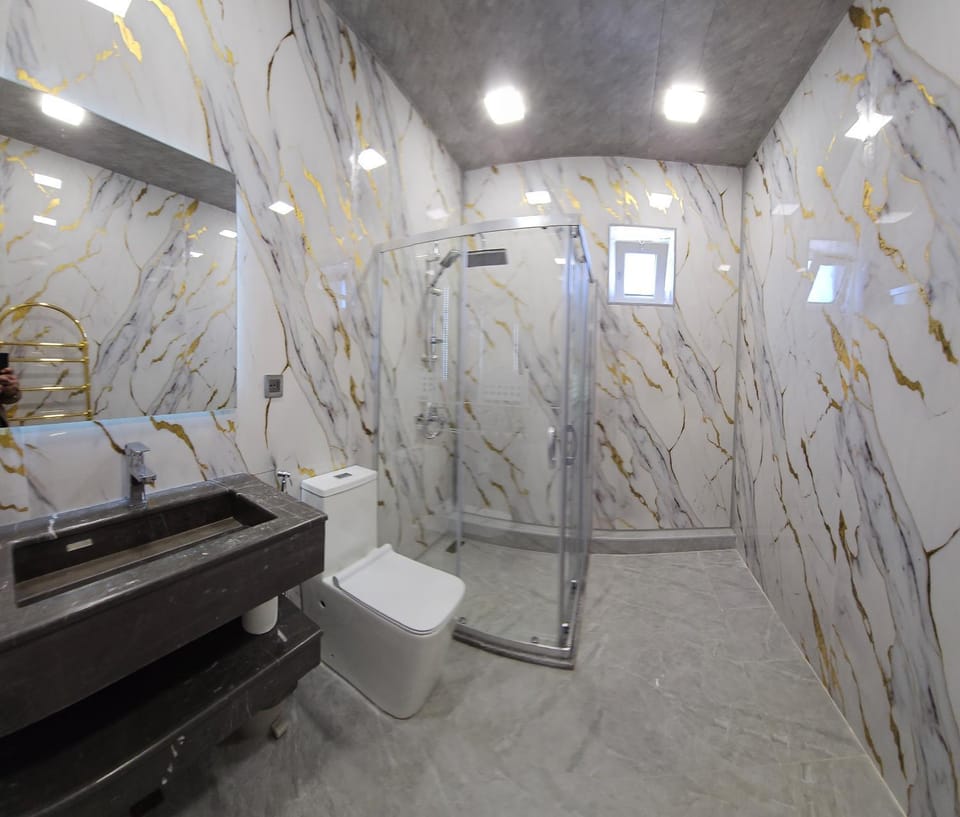 Shower, Toilet, Public Bath