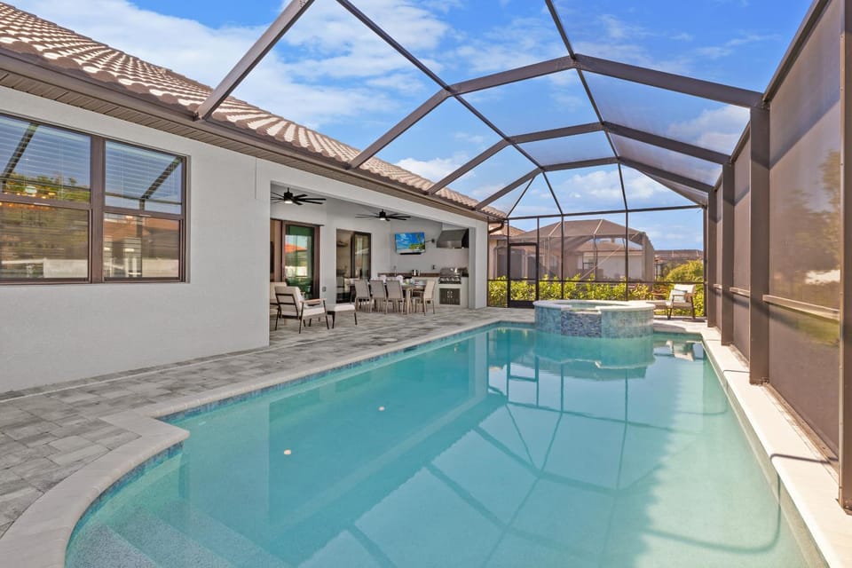 Patio, Balcony/Terrace, Pool view, Swimming pool