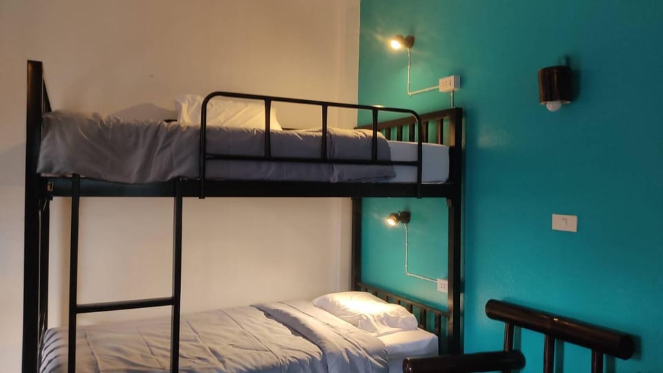 bunk bed