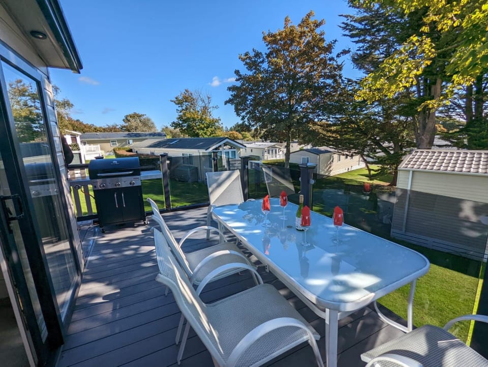 Patio, View (from property/room), Balcony/Terrace, Seating area