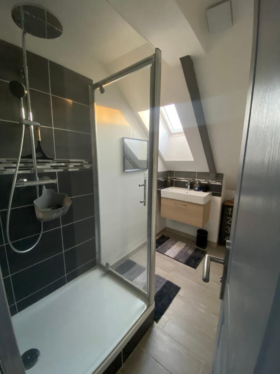 Logement au calme à 20 minutes a pied du circuit avec garage privé House in Le Mans