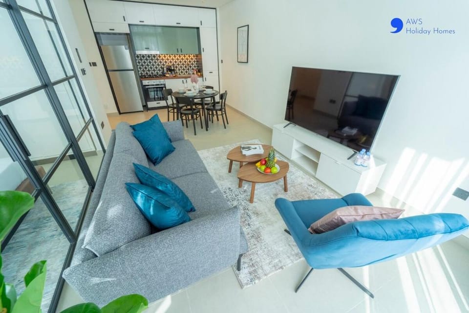 AWS Holiday Homes - Stylish 2BR Apt at Dubai Hills Apartment in Dubai