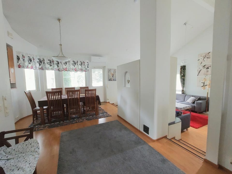 Semi-detached house with sauna & yard near city center Apartment in Uusimaa