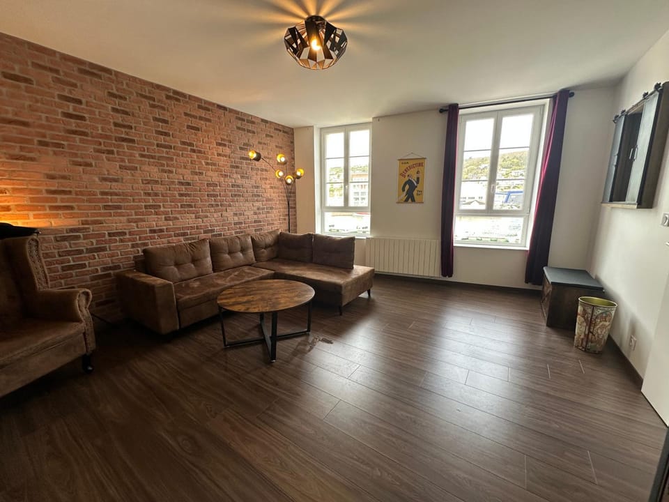 Captain YOO - Bénéc’ - App industriel sur le port Apartment in Normandy