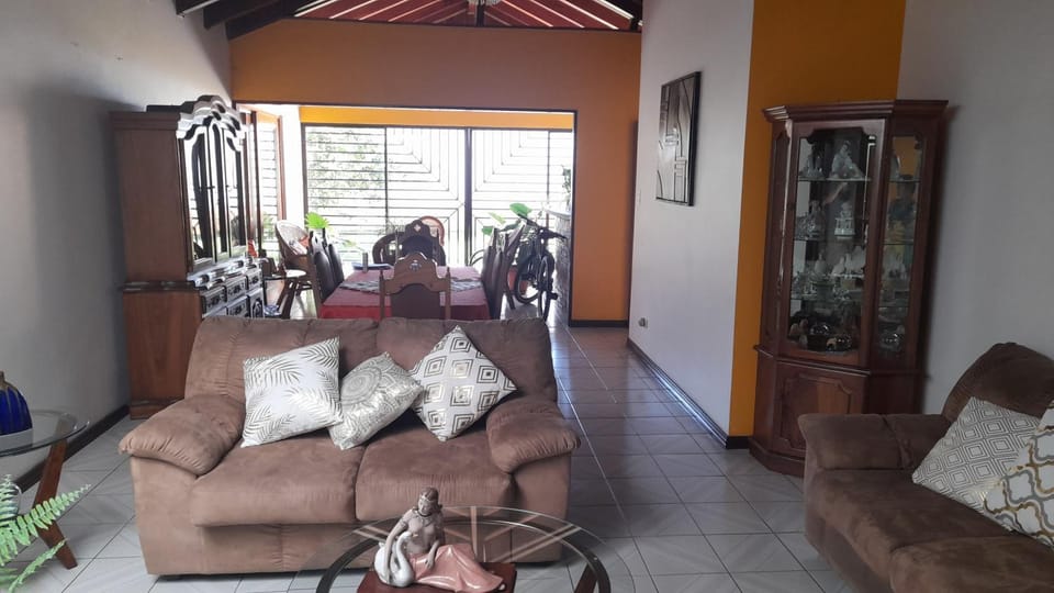Mario y Jeannette Vacation rental in Alajuela