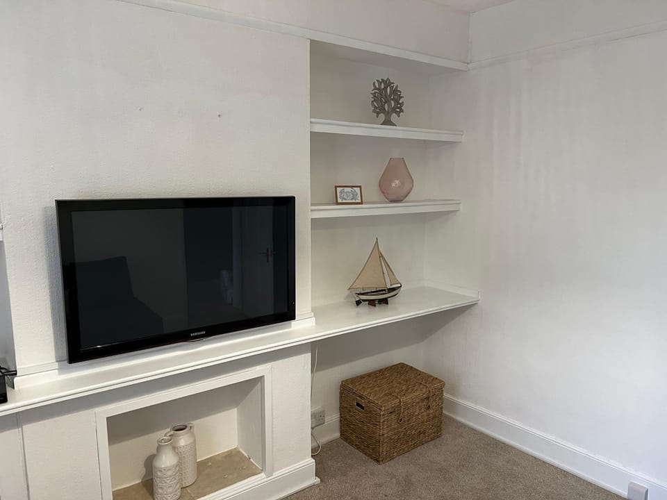 Charming house by the sea House in Ryde