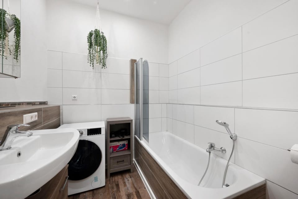 Bathroom, Bath, flat iron, hair dryier, washing machine, washing machine, dryer