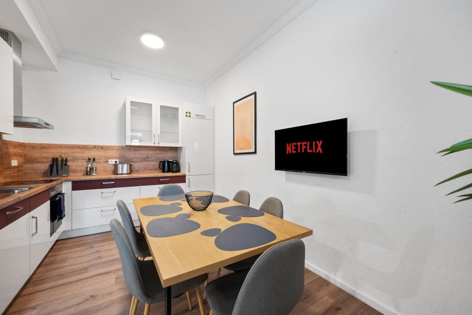 TV and multimedia, Dining area, kitchen