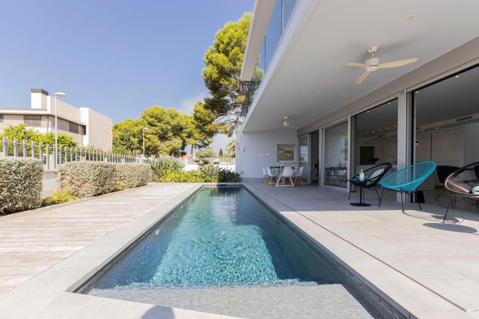 Balcony/Terrace, Swimming pool