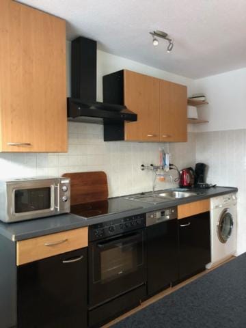 Coffee/tea facilities, Kitchen or kitchenette, dishwasher, minibar, pet friendly, stove, toaster, washing machine