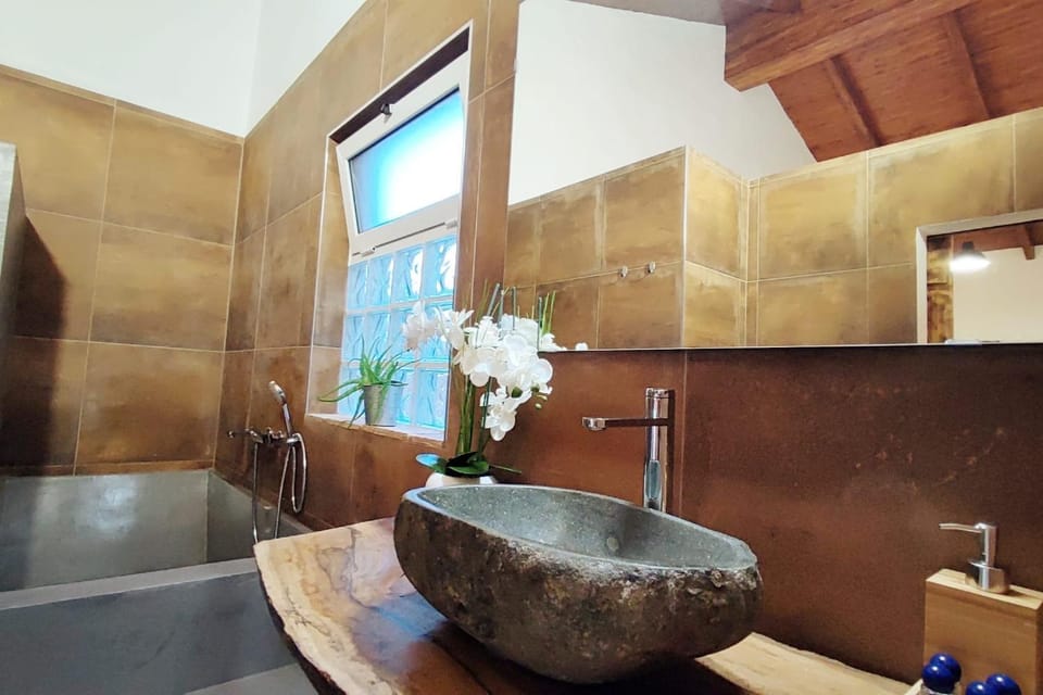 Bathroom, Bath
