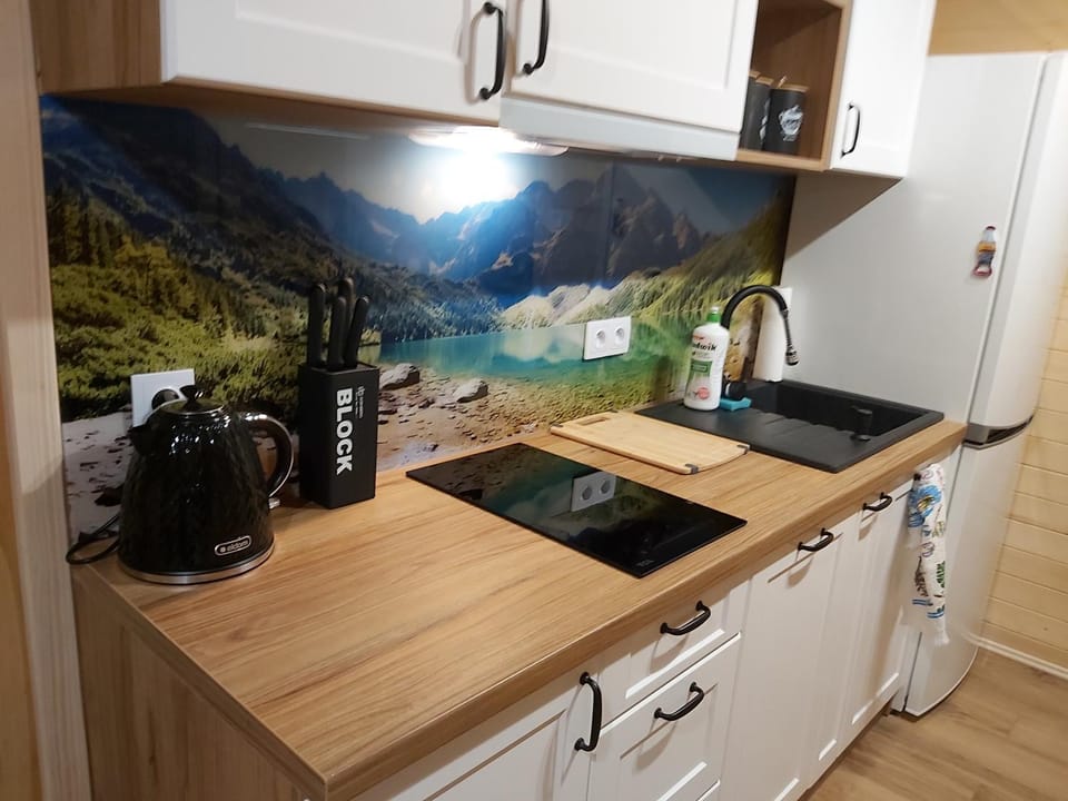 Coffee/tea facilities, Kitchen or kitchenette, pet friendly, stove