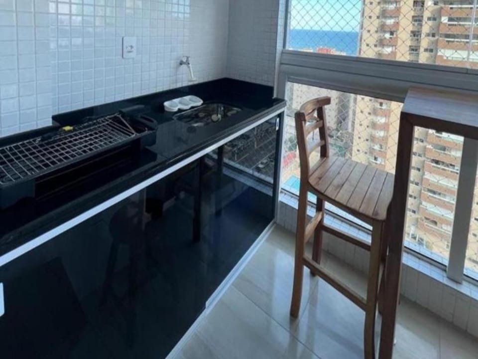 CAIÇARA- VISTA MAR E FEIRINHA - Praia Grande SP, estacionamento gratuito Apartment in State of São Paulo