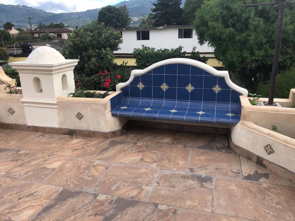 Balcony/Terrace, Mountain view