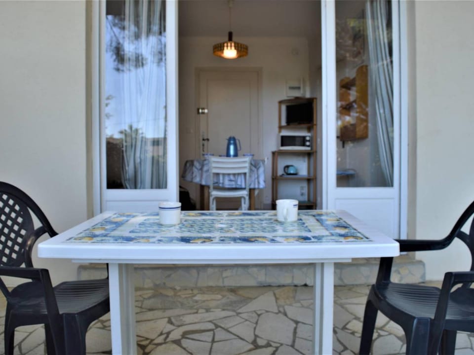 Studio cosy avec jardin, proche plage à Cavalaire-sur-Mer, parking inclus - FR-1-226B-128 Apartment in Cavalaire-sur-Mer