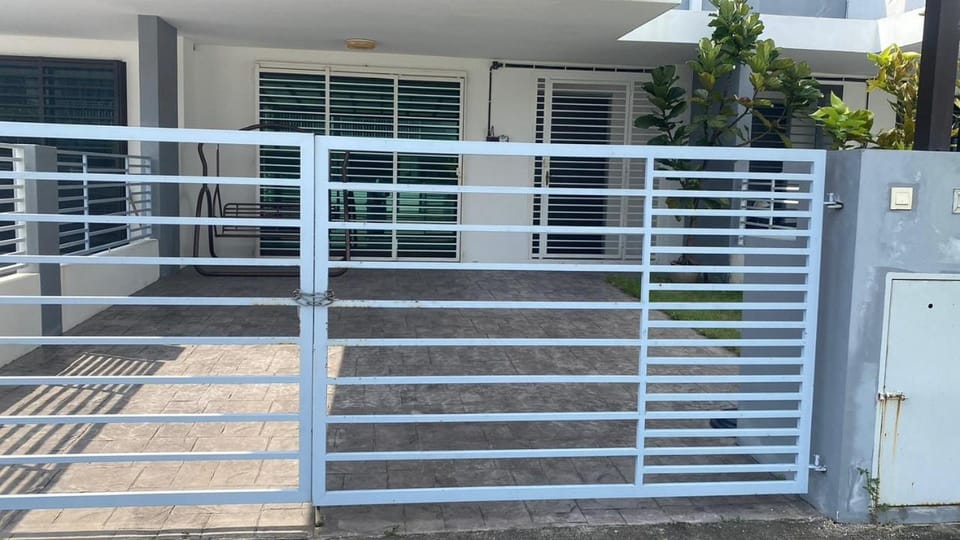Klia Redza Homestay Kota Warisan Malay only House in Selangor, Malaysia