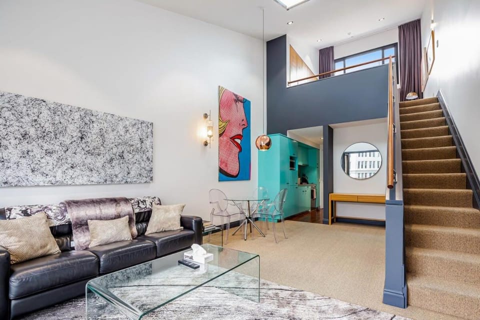 One-bedroom loft in Viaduct by Zodiak Stays Apartment in Auckland