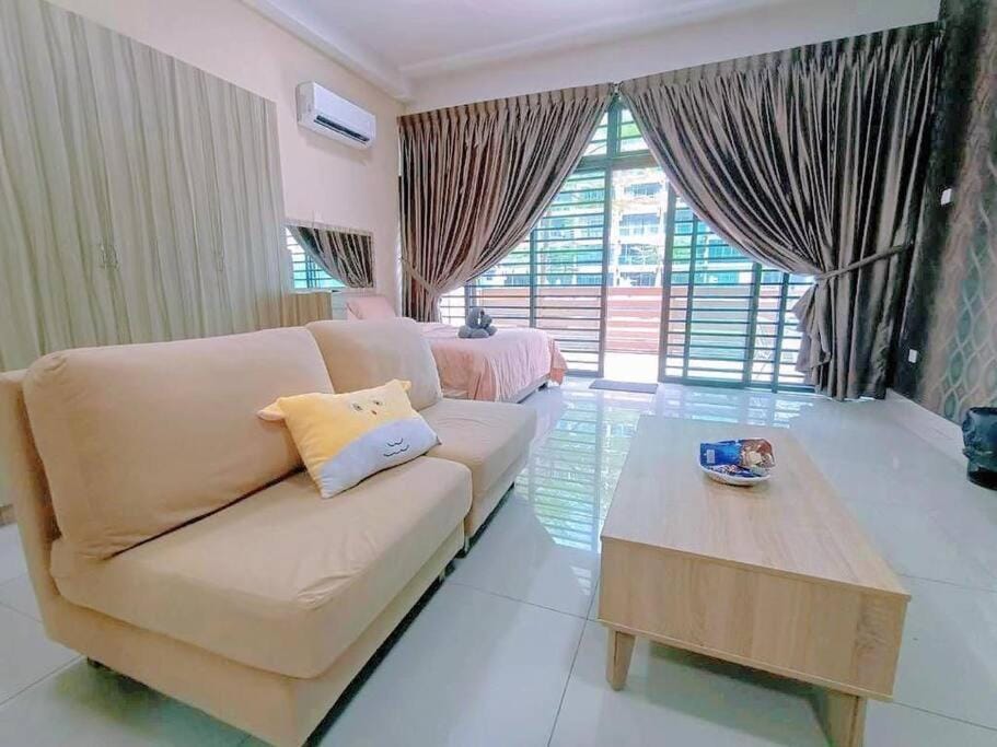 Mount Austin #Palazio B1 Pool view 1-2Pax #MSPro Apartment in Johor Bahru