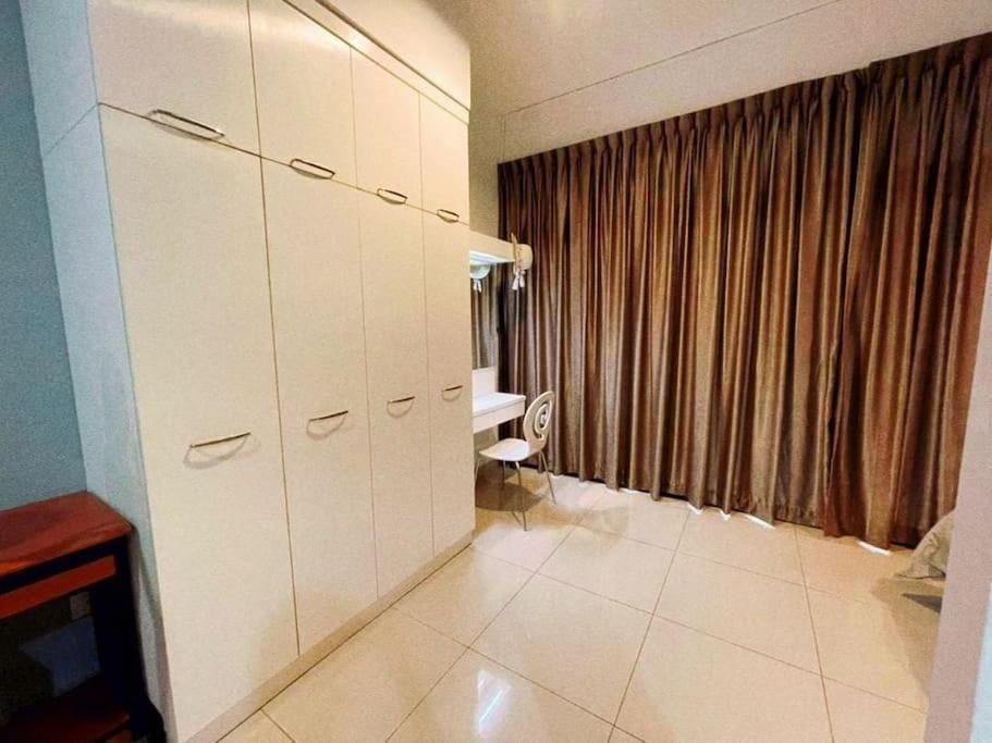 Mount Austin #Palazio A2 Pool view 1-2Pax #MSPro Apartment in Johor Bahru