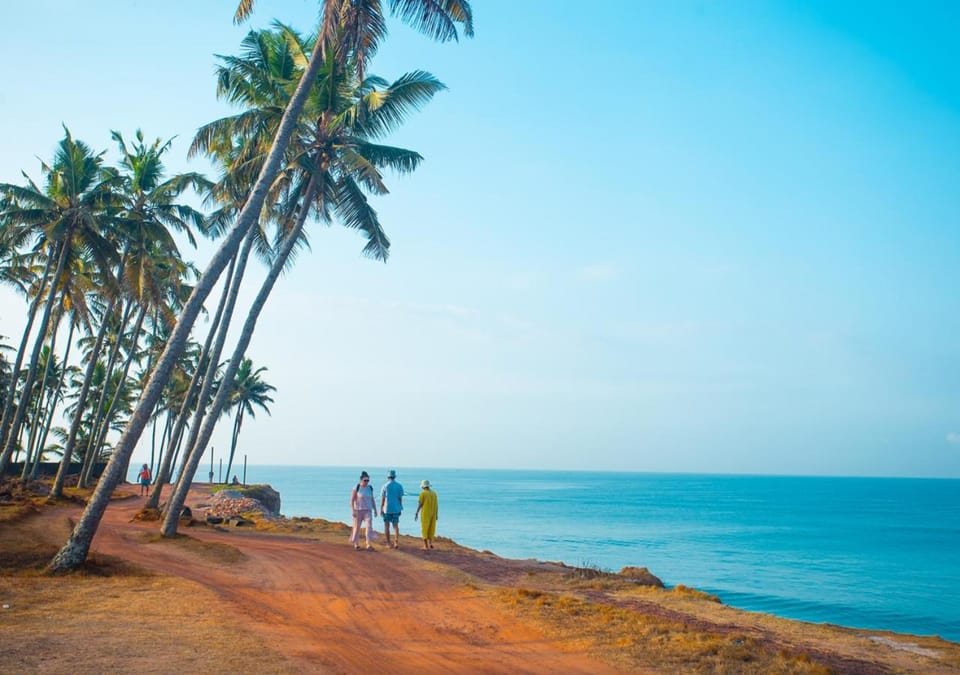 Nearby landmark, Off site, Day, People, Natural landscape, Beach, Sea view, group of guests