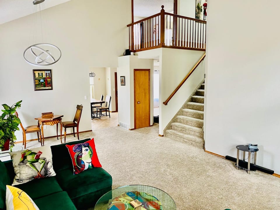 Living room, Seating area