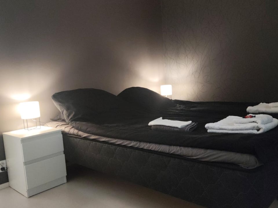Rivitalon pieni päätykaksio - 37 m2 Apartment in Finland