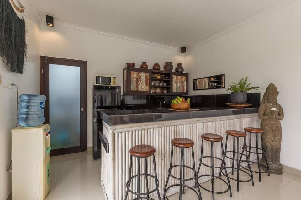 Central & Charming 3bedr with private pool House in North Kuta