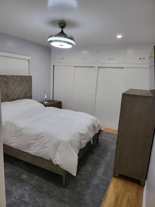 Luxury Modern Santa Monica Beach Unit! Apartment in Santa Monica