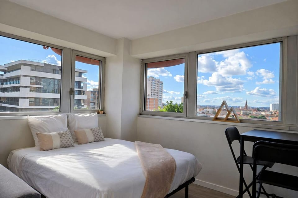 Bd Minimes Parking Free - Proche gare - Vue Apartment in Toulouse