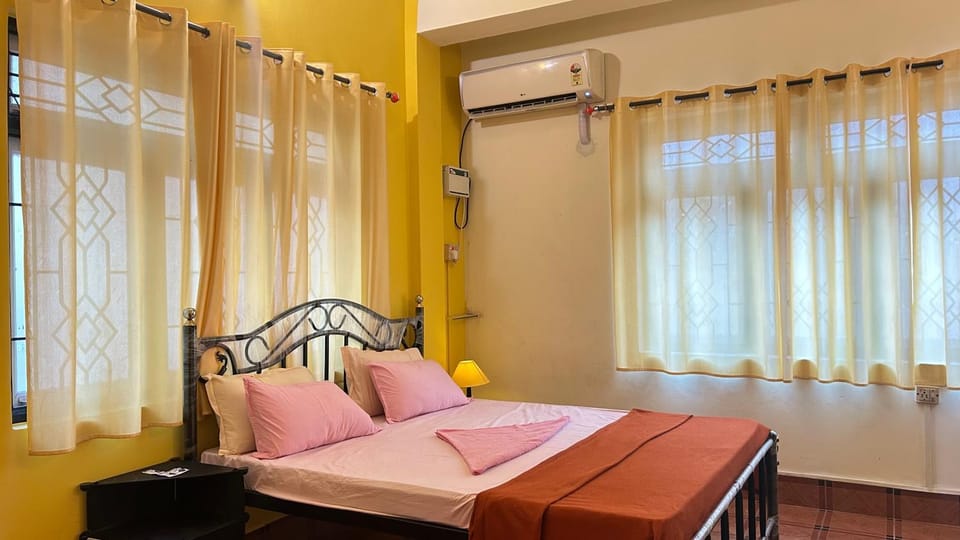 Muffys Guest House Bed and Breakfast in Goa, India