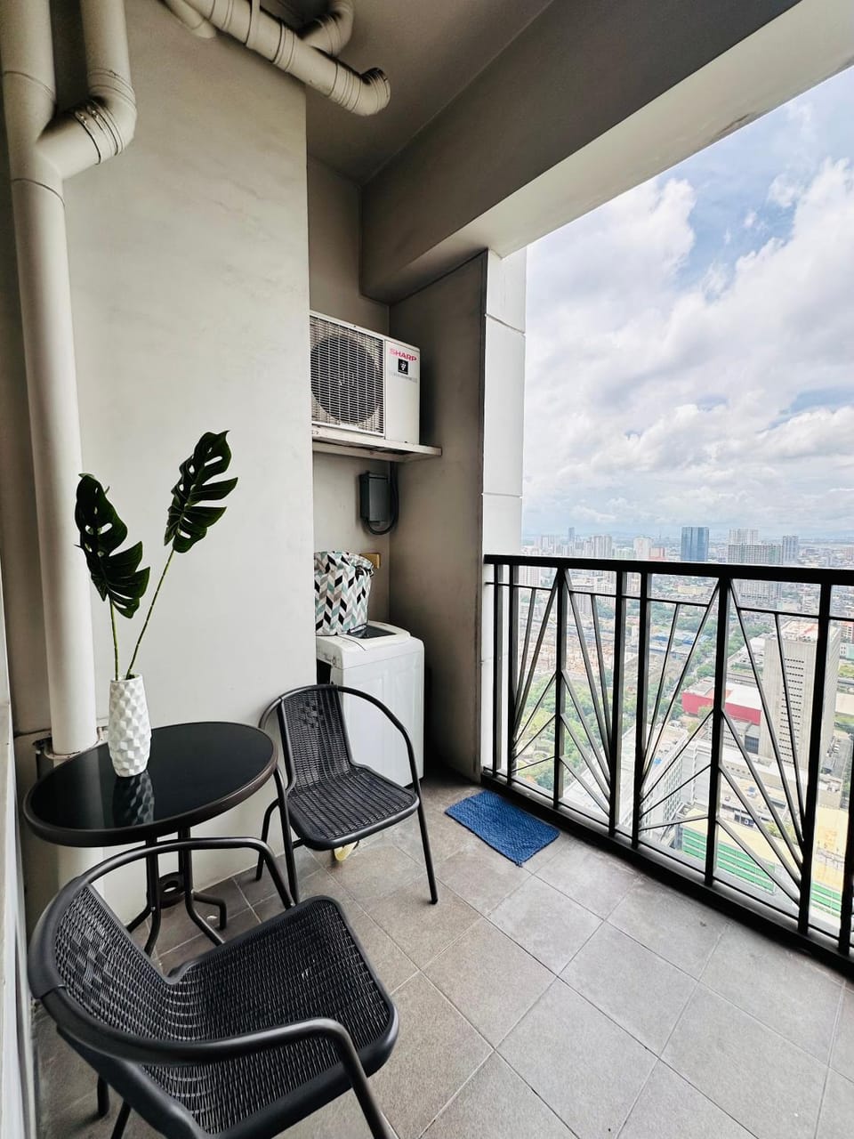 Comfy Condo in Malate for 4 - Admiral Baysuites Apartment in Manila City