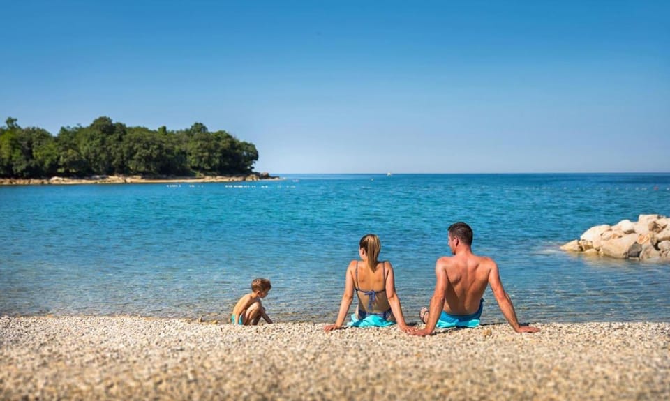 Beach, Sea view, young children