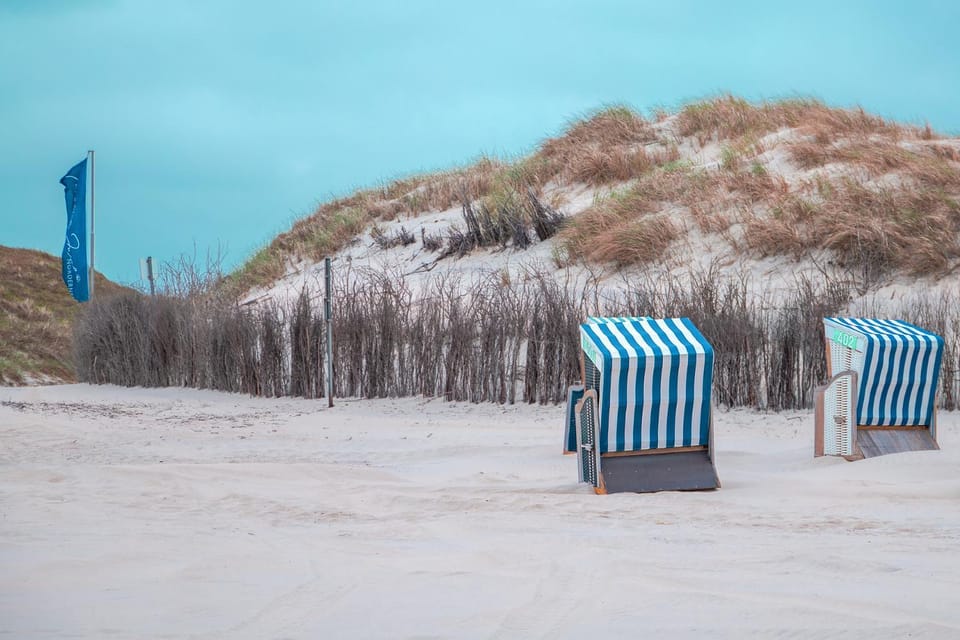 Staff, Beach
