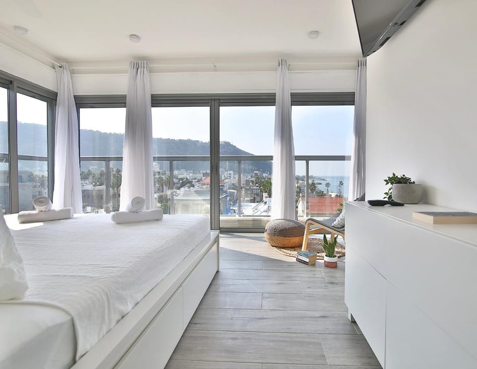 Bed, Natural landscape, Bedroom, Mountain view