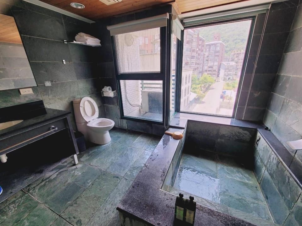 暖暖窩溫泉湯旅 Apartment in Taiwan, Province of China