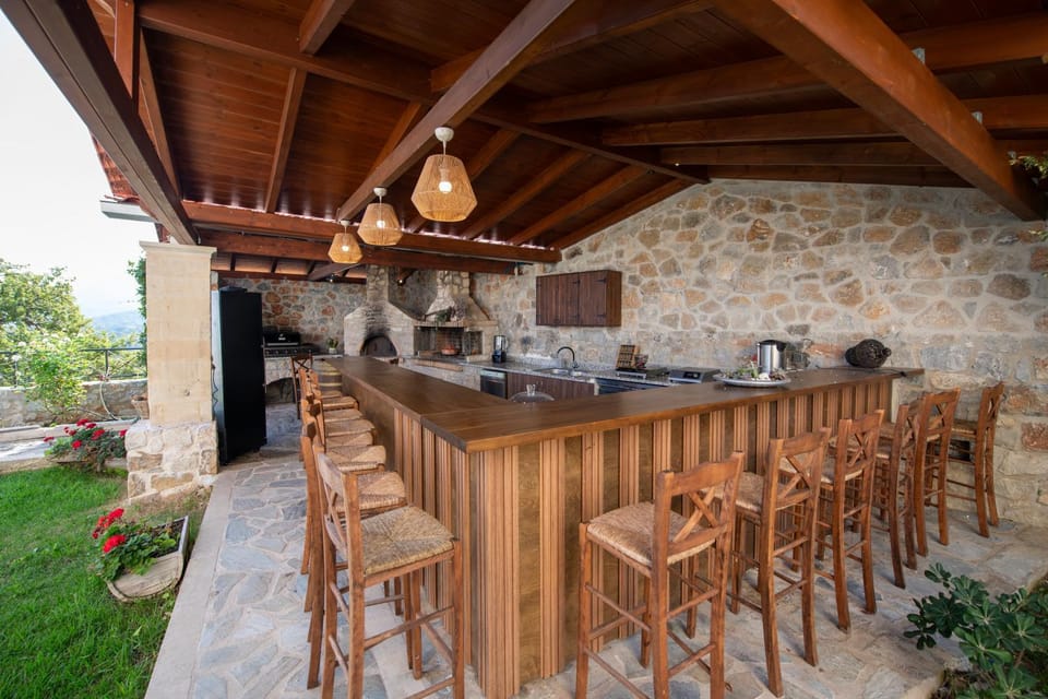 BBQ facilities, Dining area
