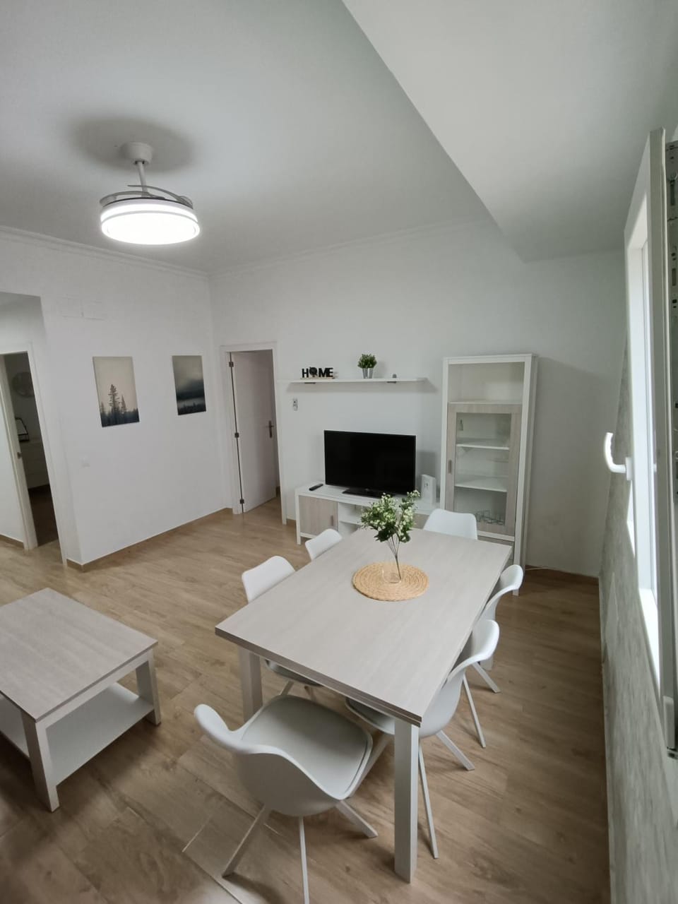 Living room, Lounge or bar