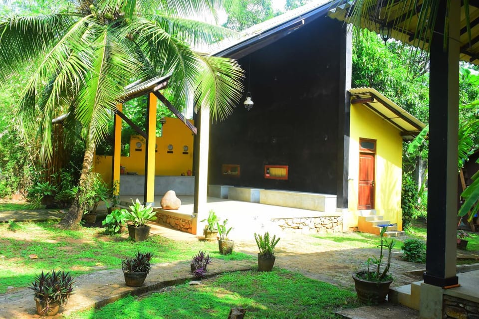 Queens Resort Udawalawa Hotel in Uva Province, Sri Lanka