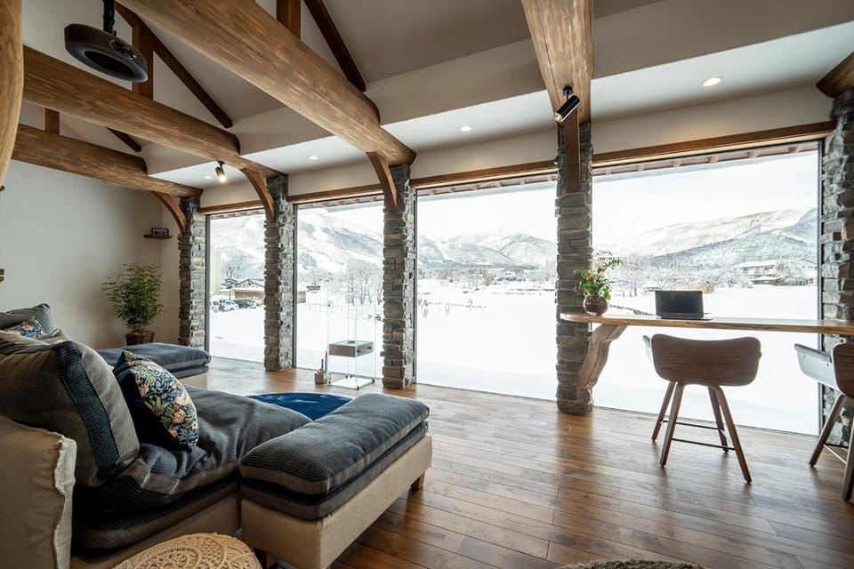 Natural landscape, View (from property/room), Living room, Mountain view
