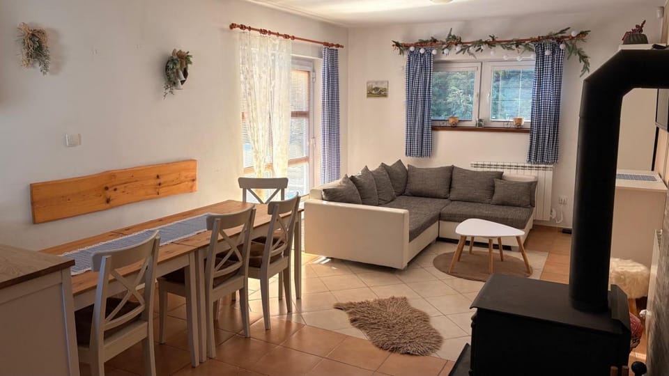 Chalupa ve Sněžném House in Czechia