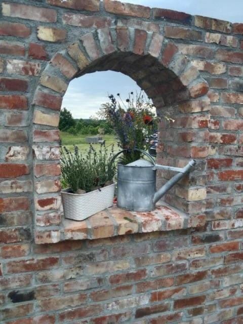 Day, Garden